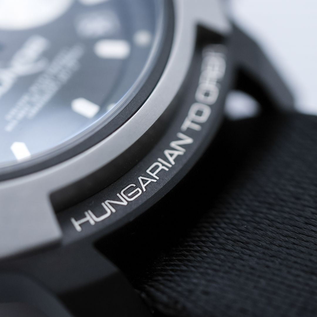 Evolvens x HUNOR Hivatalos Űrhajós Chronograph Karóra