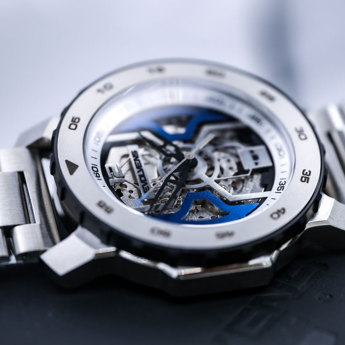 Evolvens E-6652 44 mm Customizable Automatic Watch