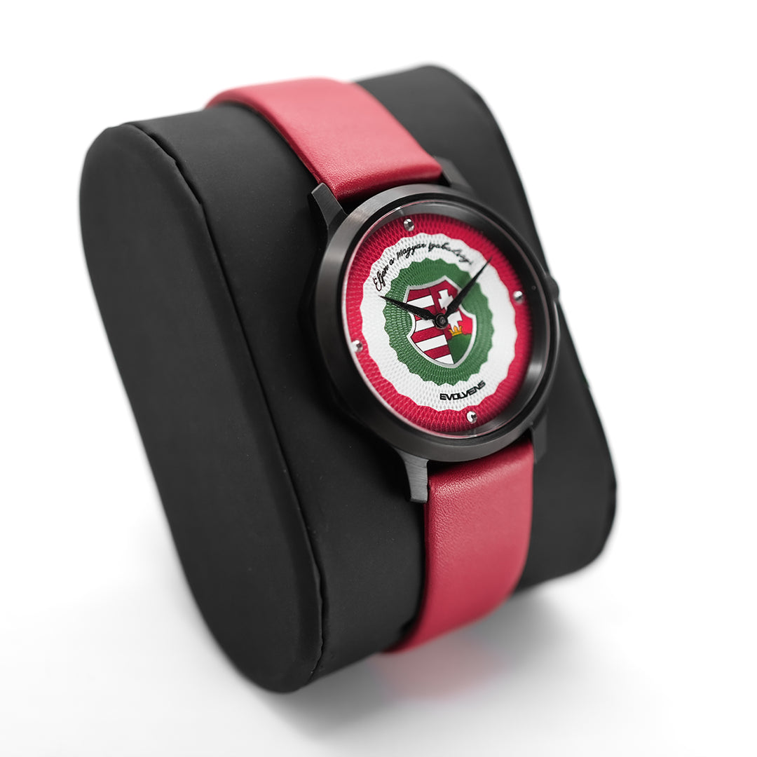 Evolvens MÁRCIUS - 34 mm Egyedi Karóra