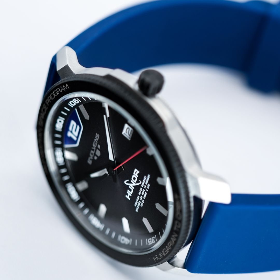 Evolvens® x HUNOR Hivatalos Űrhajós 40 mm Karóra