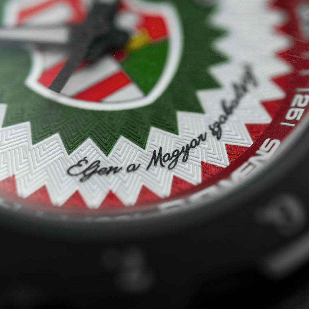 Evolvens MÁRCIUS 15 - 44 mm Fekete Egyedi Automata Karóra