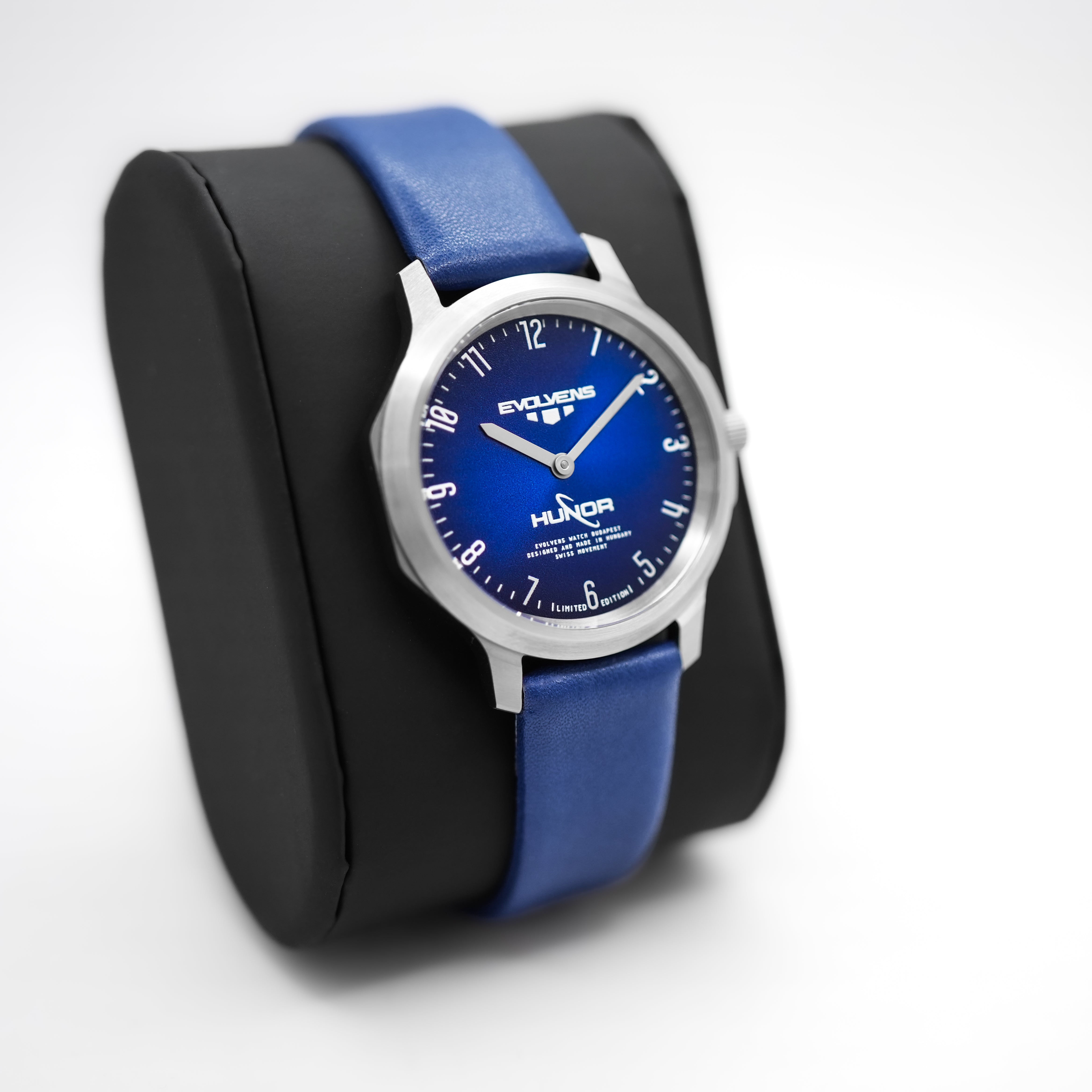 Evolvens x HUNOR Official Astronaut 34 mm Watch