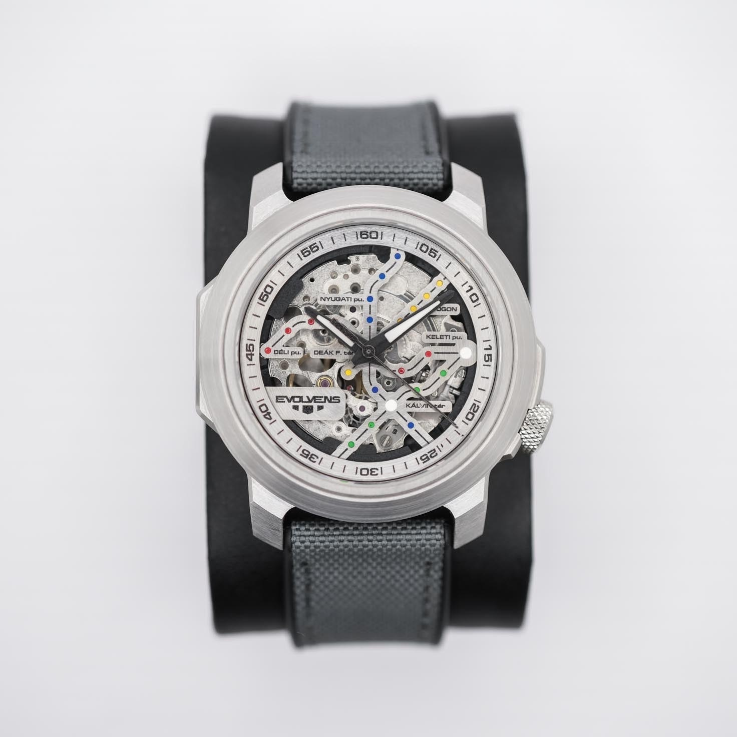 Evolvens METRO - 44 mm Egyedi Limitált Automata Karóra