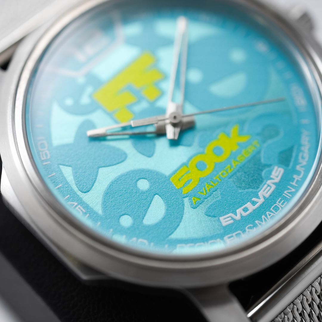 Félmillió Fiatal x Evolvens Szerkeszthető Karóra 40 mm