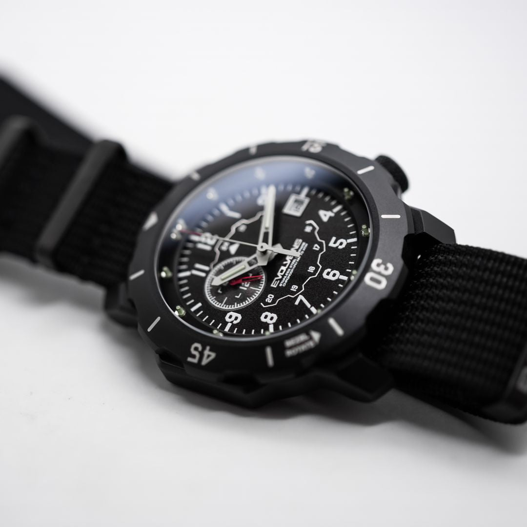Evolvens TACTICAL Tritium - 44 mm Automata Karóra