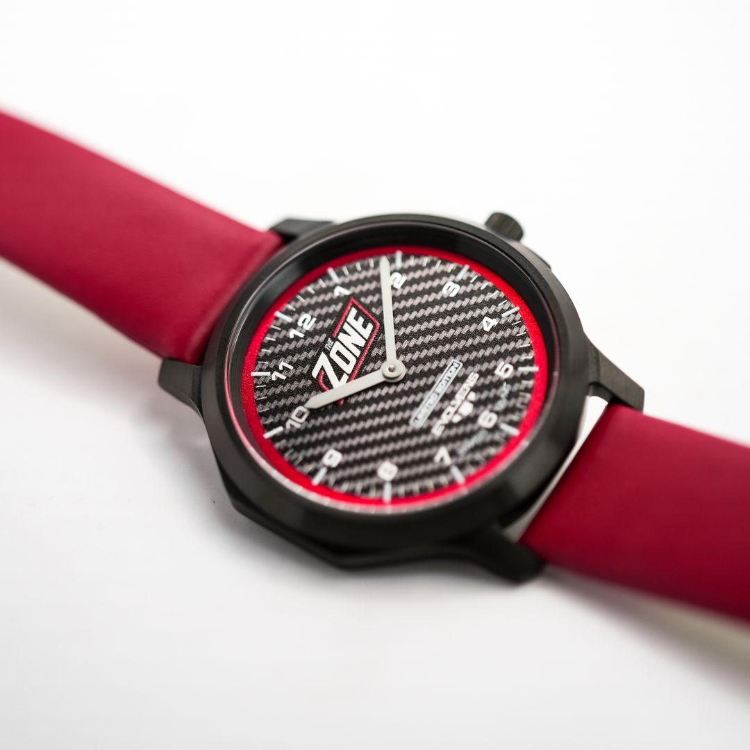 The Zone x Evolvens Limitált 34 mm Karóra