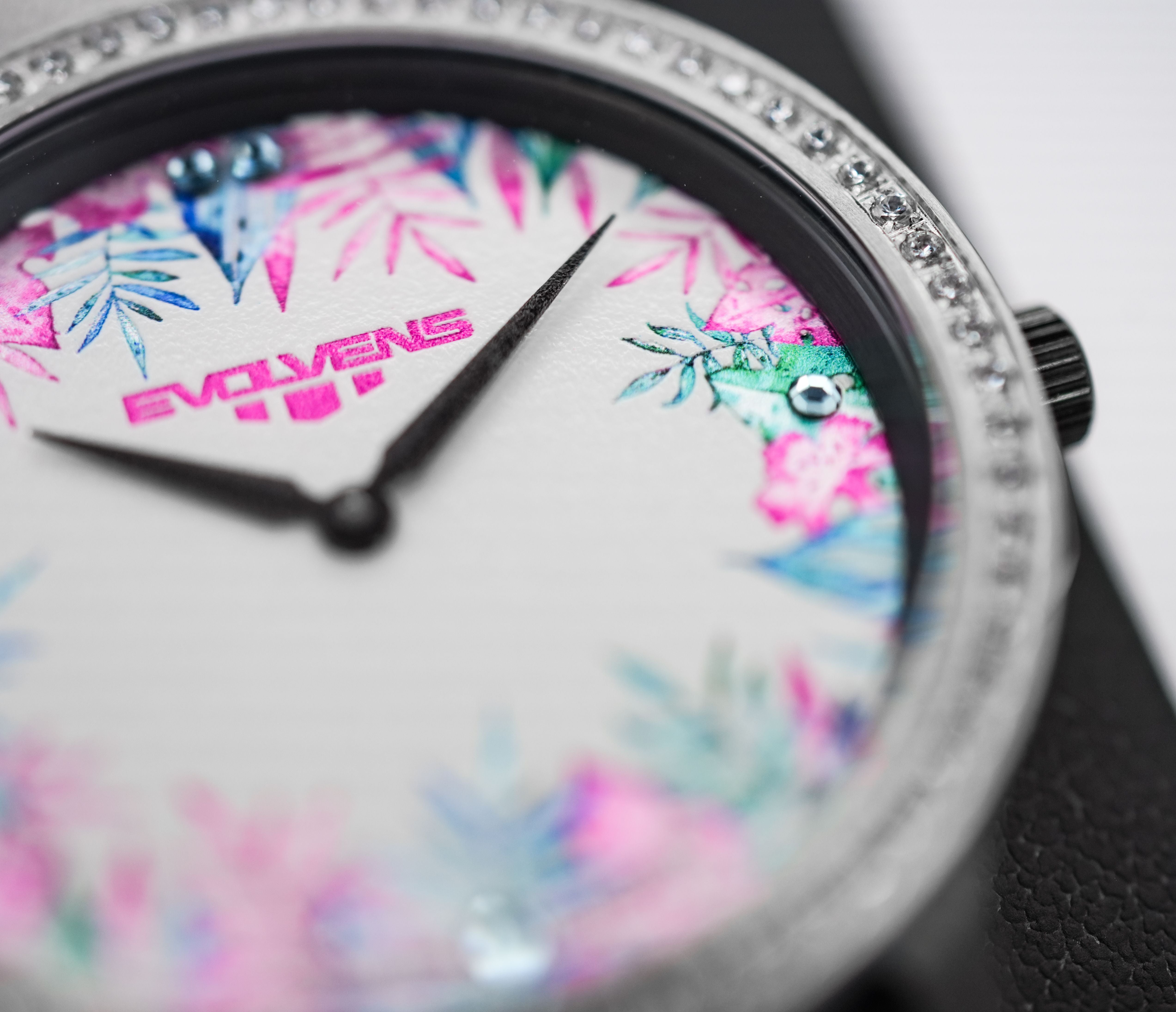 Evolvens #9871 34 mm Egyedi Karóra