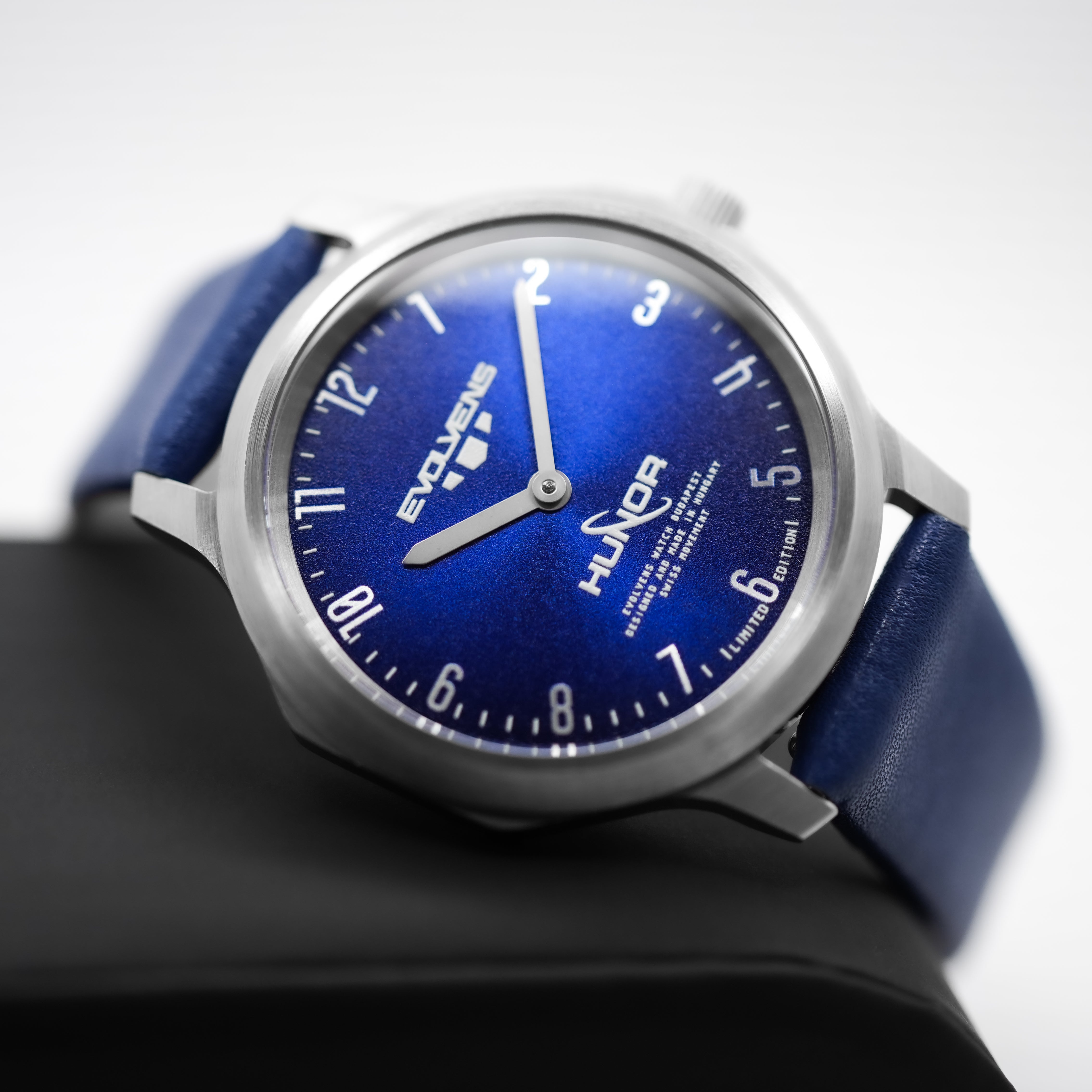 Evolvens x HUNOR Official Astronaut 34 mm Watch