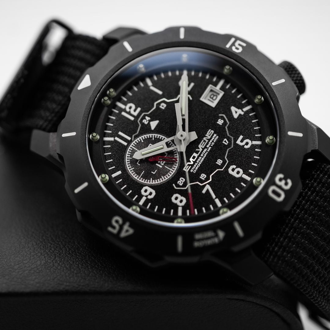 Evolvens TACTICAL Tritium - 44 mm Automata Karóra